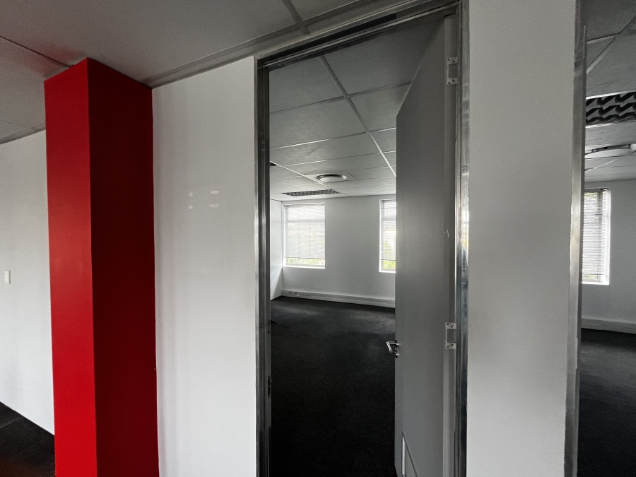 To Let commercial Property for Rent in Bo Oakdale Western Cape